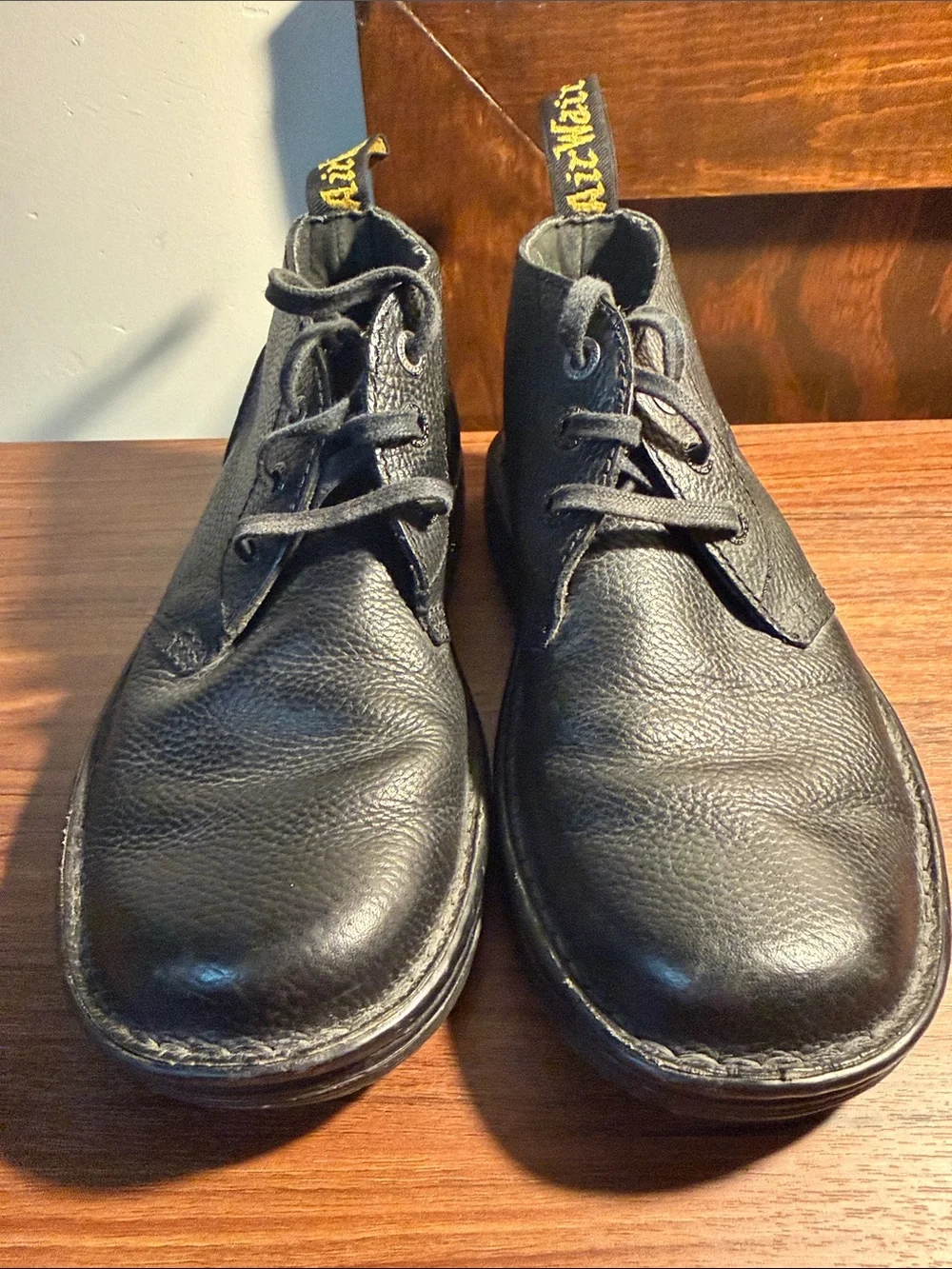 Dr Martens Sussex Chukka Boot Mens Size 8 Black Leather Bear Track Slip Resist
